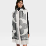 Louis Vuitton M78120 Ultimate Shine Scarf