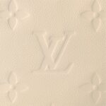 Louis Vuitton M46739 Loop Hobo Cream